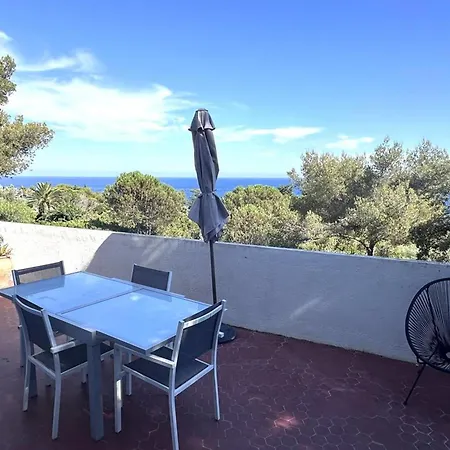 3p With Terrace Facing The Sea * Les Issambres